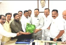 कामशेत येथे शेतकरी भवन उभारणीसाठी निधीची मागणी; मंत्री बाबासाहेब पाटील यांचे सकारात्मक आश्वासन